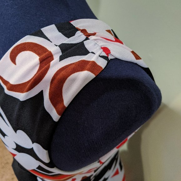 Patterned Dress - Picture 4 of 6